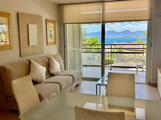 Sunandbed Cyes Apartament *