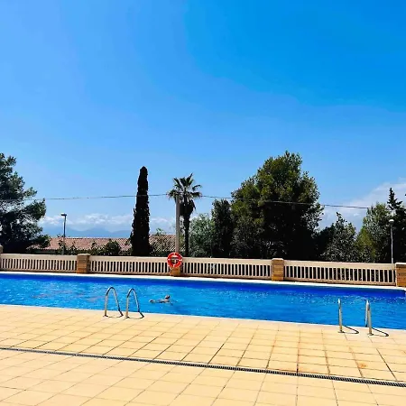 아파트 Sunandbed Cyes 살루