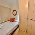 Sunandbed Cyes Apartment